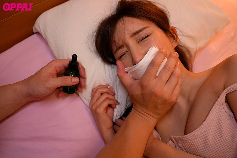 Cho em gái kế vú to uống thuốc mê rồi chịch cực mạnh Karen Yuzuriha