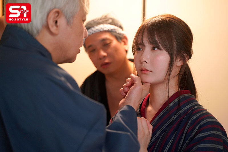 Cô gái thôn quê đáng thương là chỗ xả của tất cả đàn ông Miru